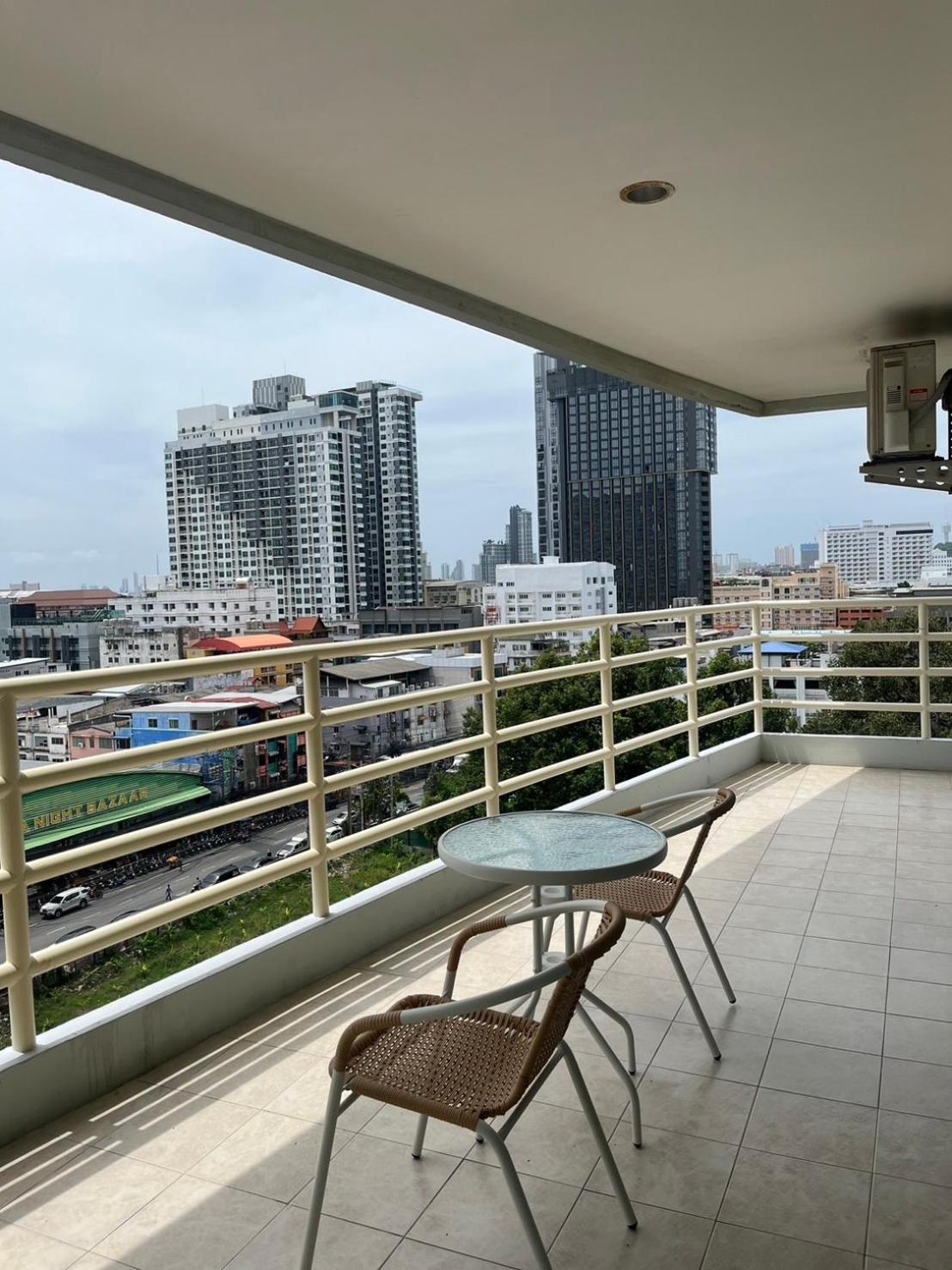 Joy Shop At View Talay 6 Pattaya Exterior foto